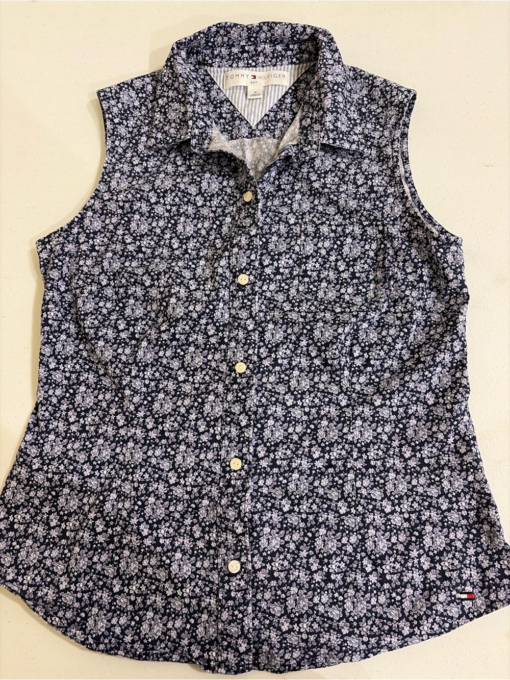 Tommy Hilfiger Navy and White Floral Sleeveless Button-Front Shirt